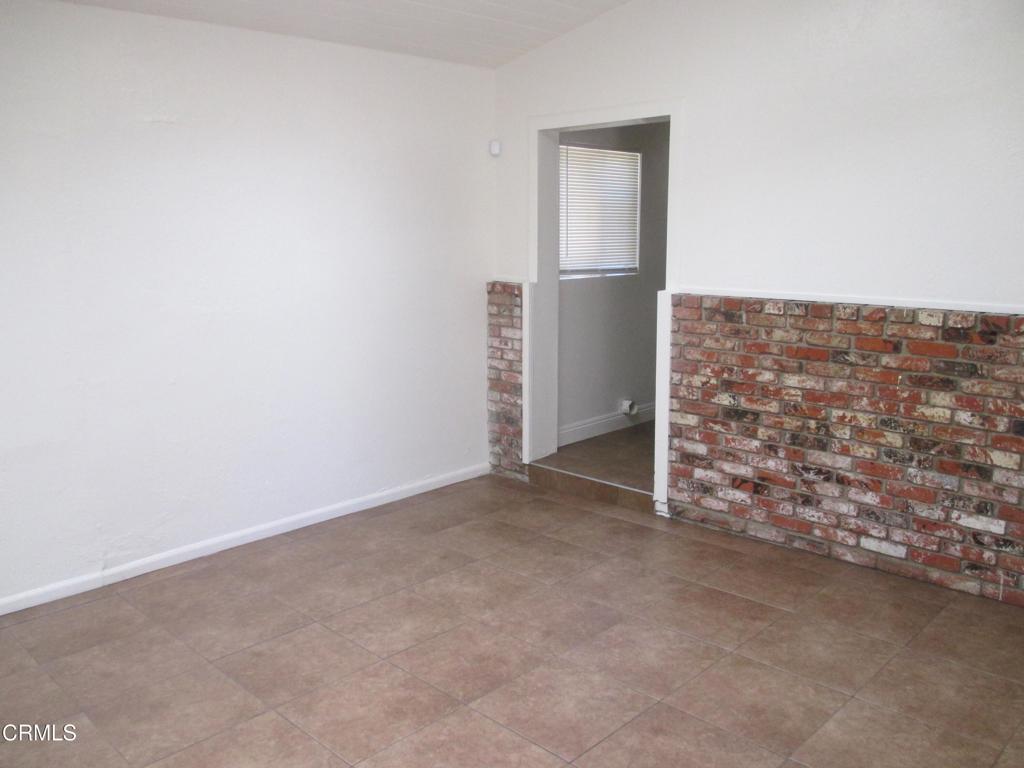 44104 Carolside Avenue Lancaster, CA 93535 - Photo 2 of 15 IMG_5048