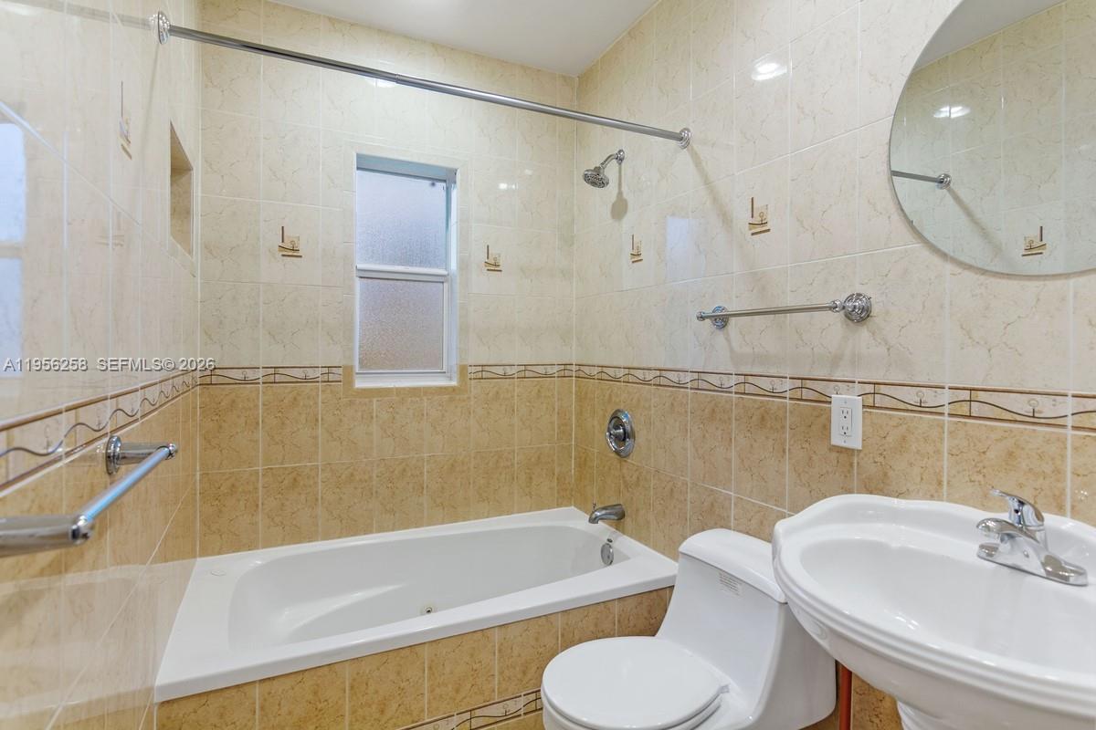 830 Northwest 74th Street Miami, FL 33150 - Photo 12 of 19