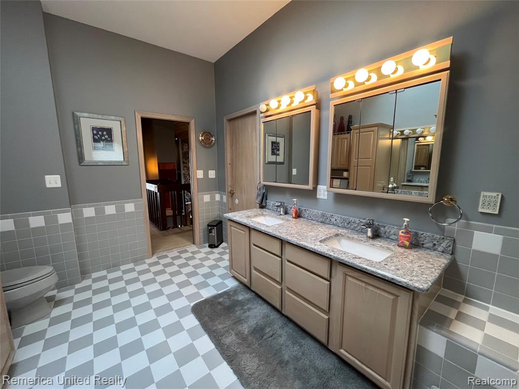 4533 Horseshoe Road Waterford, MI 48328 - Photo 31 of 31