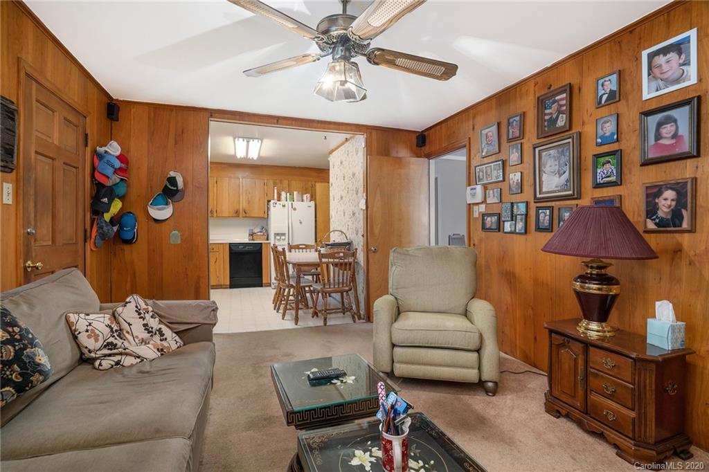 3220 Spring Valley Road Charlotte, NC 28210 - Photo 11 of 29 Gallery Image 11