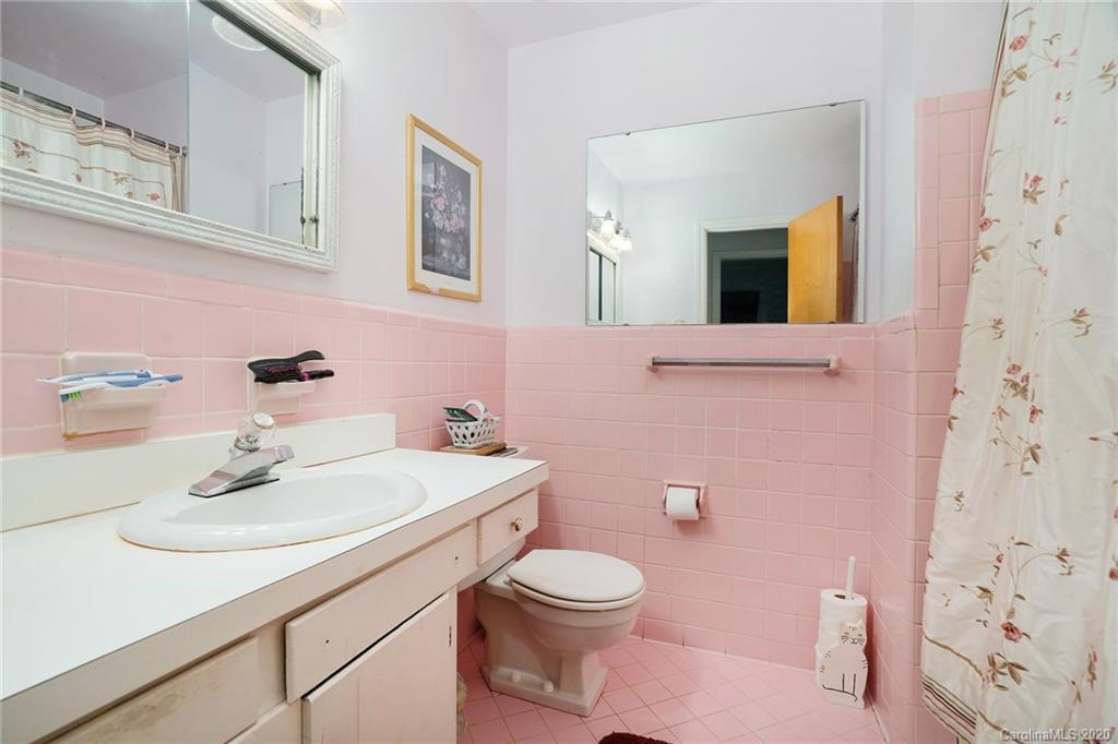 3220 Spring Valley Road Charlotte, NC 28210 - Photo 17 of 29 Gallery Image 17