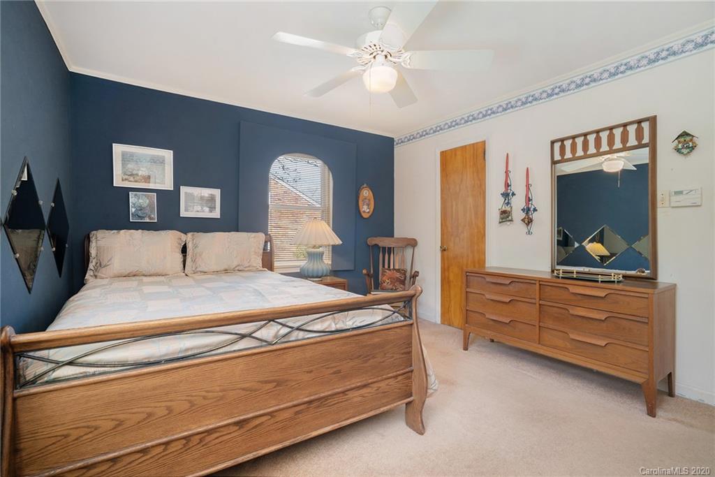3220 Spring Valley Road Charlotte, NC 28210 - Photo 23 of 29 Gallery Image 23