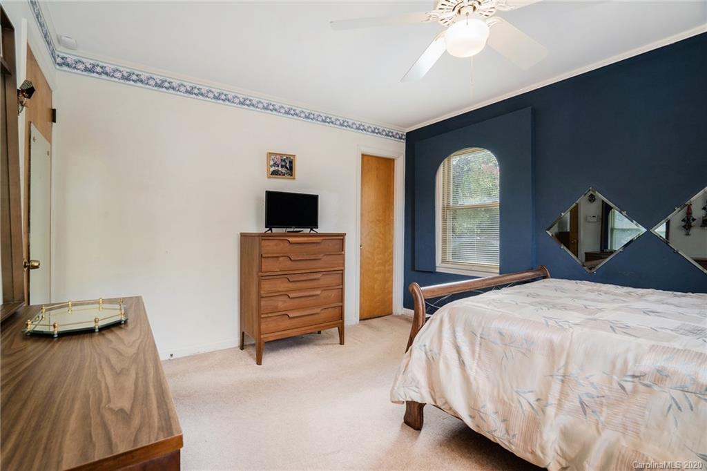 3220 Spring Valley Road Charlotte, NC 28210 - Photo 24 of 29 Gallery Image 24