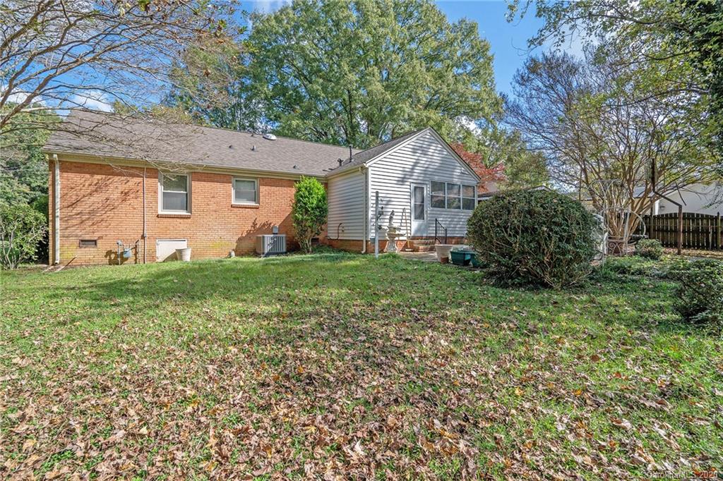 3220 Spring Valley Road Charlotte, NC 28210 - Photo 27 of 29 Gallery Image 27