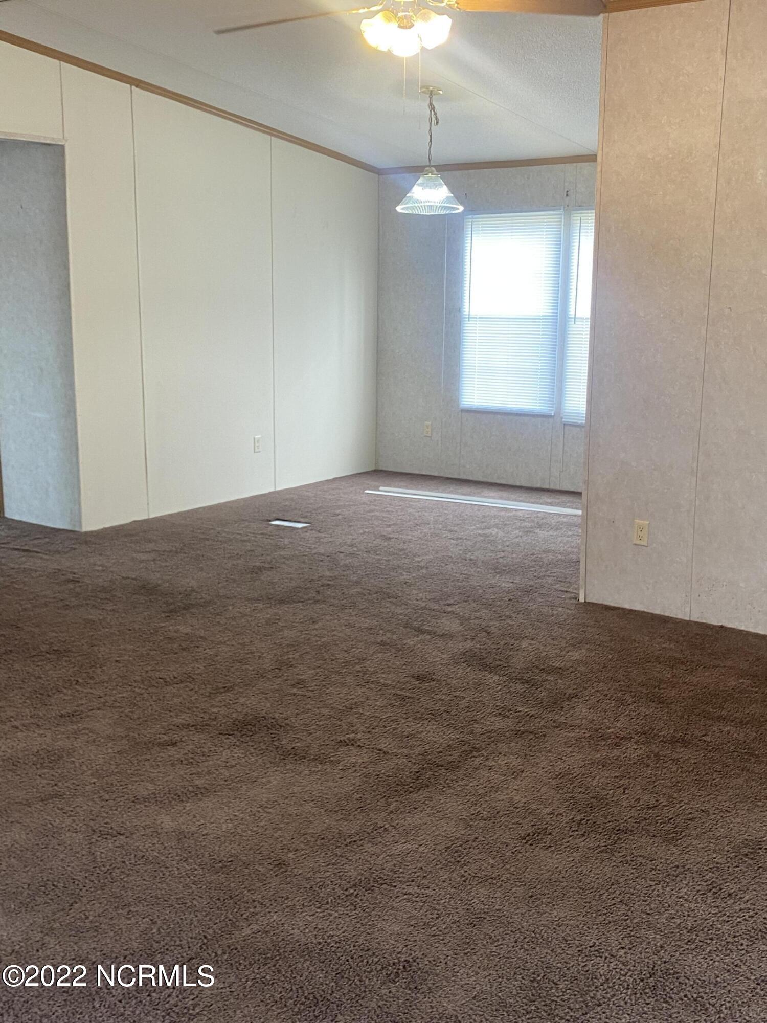 3421 Falling Creek Road Kinston, NC 28504 - Photo 4 of 19 Living room/ dining room