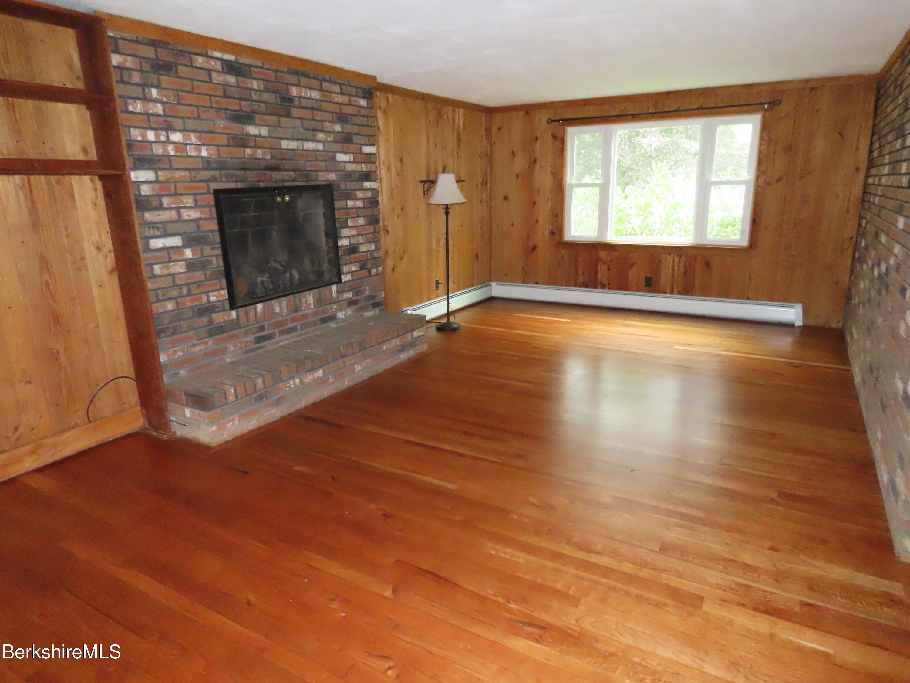 1303 River Road Clarksburg, MA 01247 - Photo 13 of 65 Living room