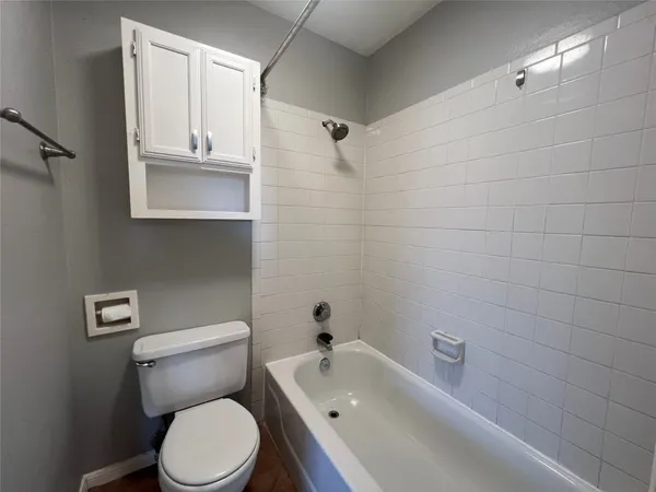 $1,375 | 18617 Egret Bay Boulevard, Unit 1001, Webster, TX 77058