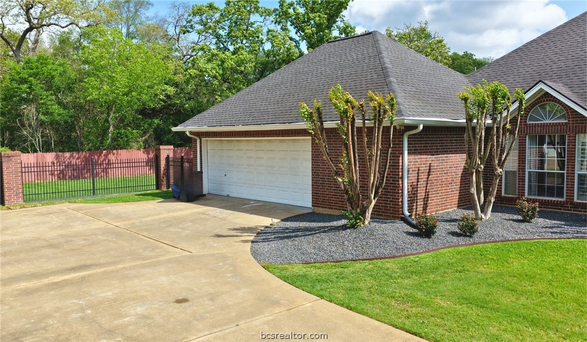 808 Timber Lane Caldwell, TX 77836 - Photo 15 of 18
