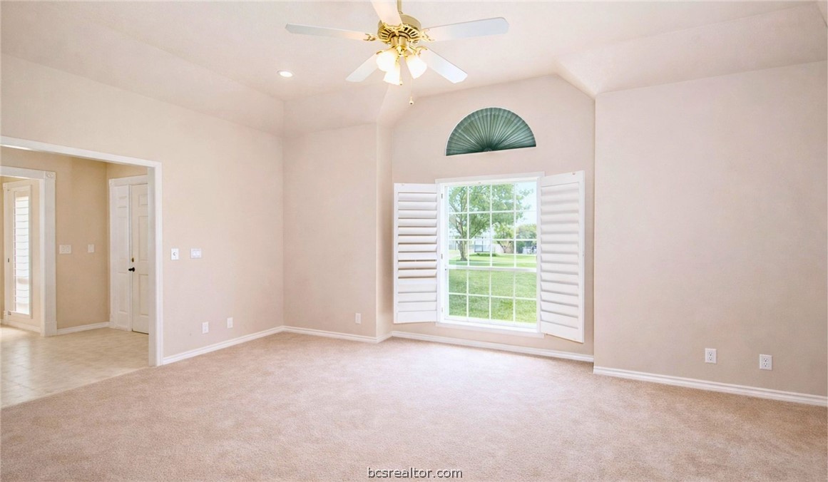 808 Timber Lane Caldwell, TX 77836 - Photo 6 of 18