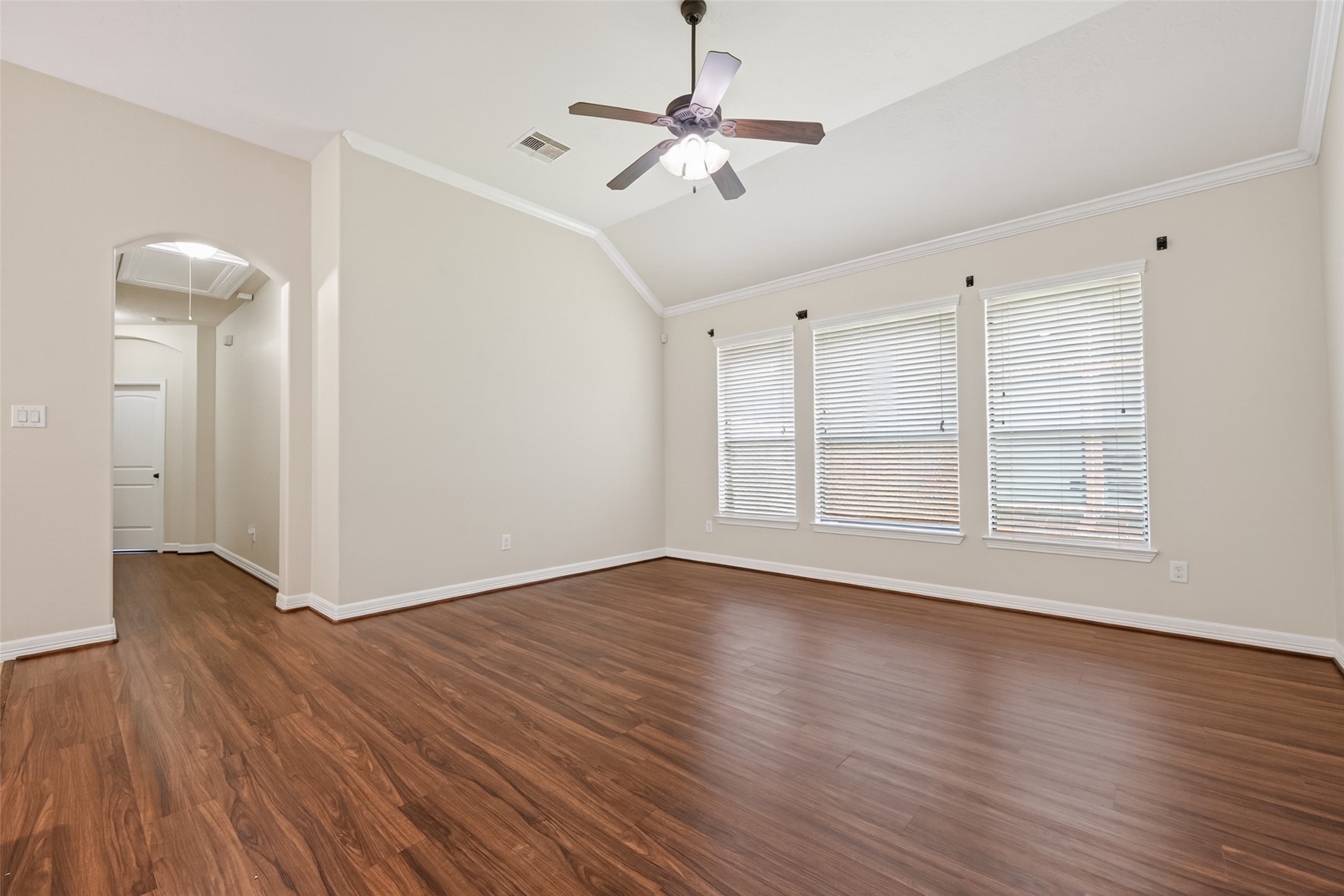 25139 Alina Lane Spring, TX 77386 - Photo 5 of 32
