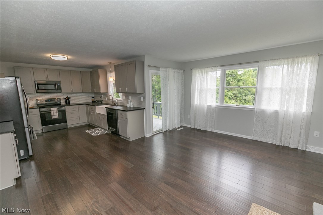 3600 Poe Road Medina, OH 44256 - Photo 21 of 32 Gallery Image 21