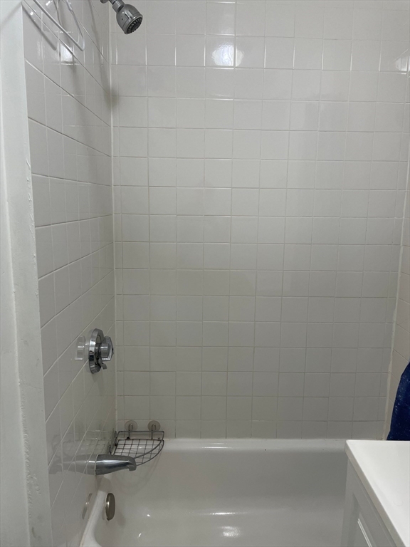 746 Broadway, Unit 3 Chelsea, MA 02150 - Photo 3 of 8