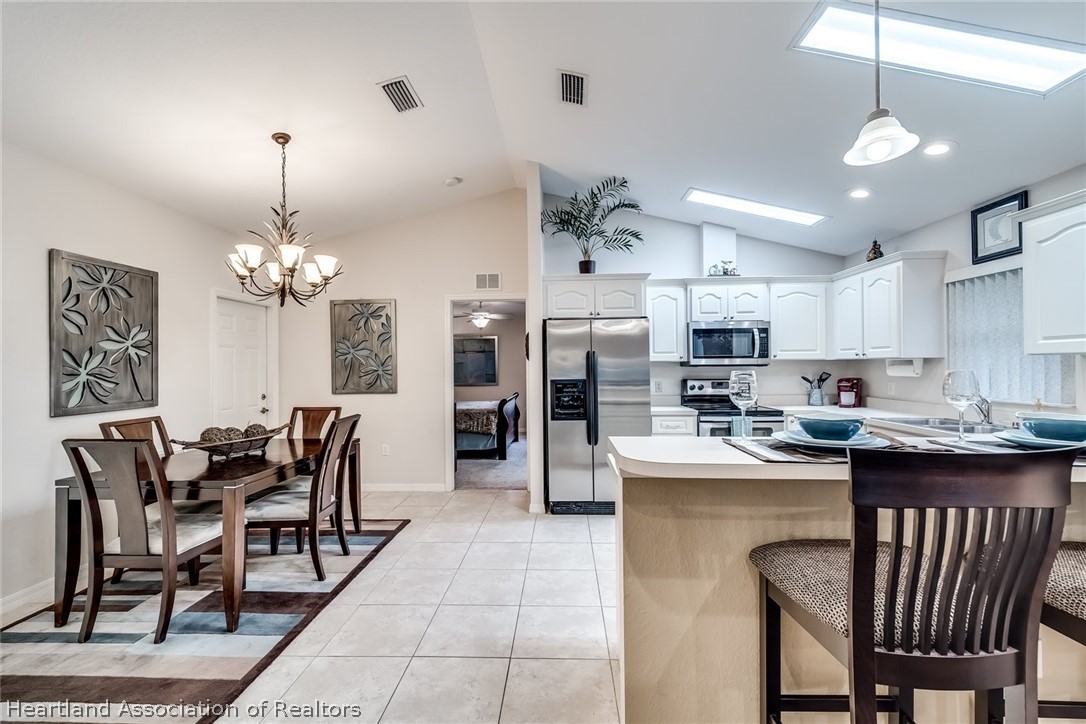 4107 Hammock Road Sebring, FL 33875 - Photo 4 of 34 Gallery Image 4