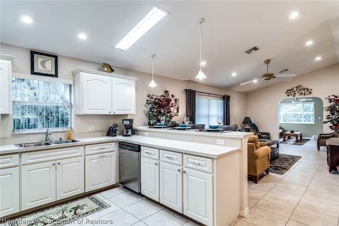 4107 Hammock Road Sebring, FL 33875 - Photo 6 of 34 Gallery Image 6