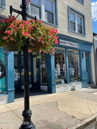 $2,500 | 375 Greenwich Avenue, Unit 4, Greenwich, CT 06830