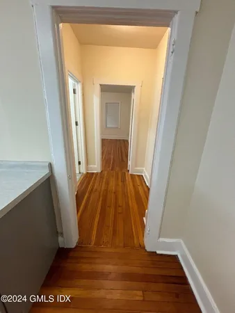 $2,500 | 375 Greenwich Avenue, Unit 4, Greenwich, CT 06830