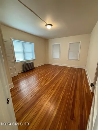 $2,500 | 375 Greenwich Avenue, Unit 4, Greenwich, CT 06830