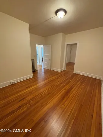 $2,500 | 375 Greenwich Avenue, Unit 4, Greenwich, CT 06830