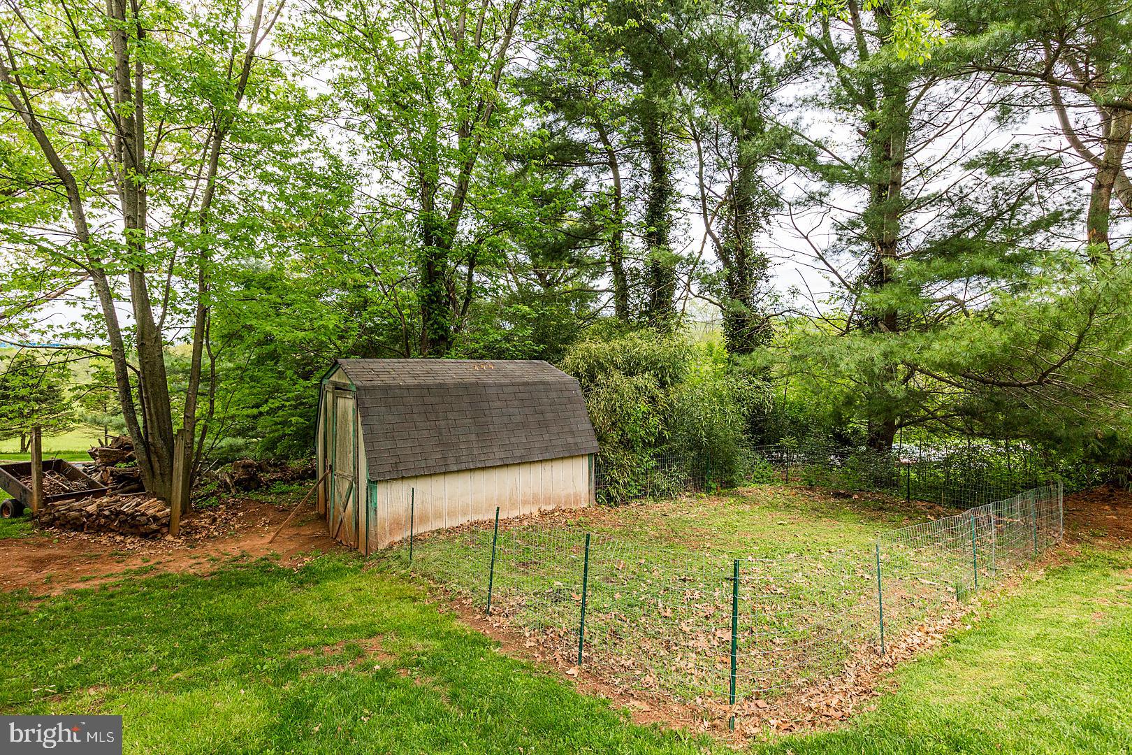 590 Blue Lake Road Denver, PA 17517 - Photo 47 of 75 Shed / garden