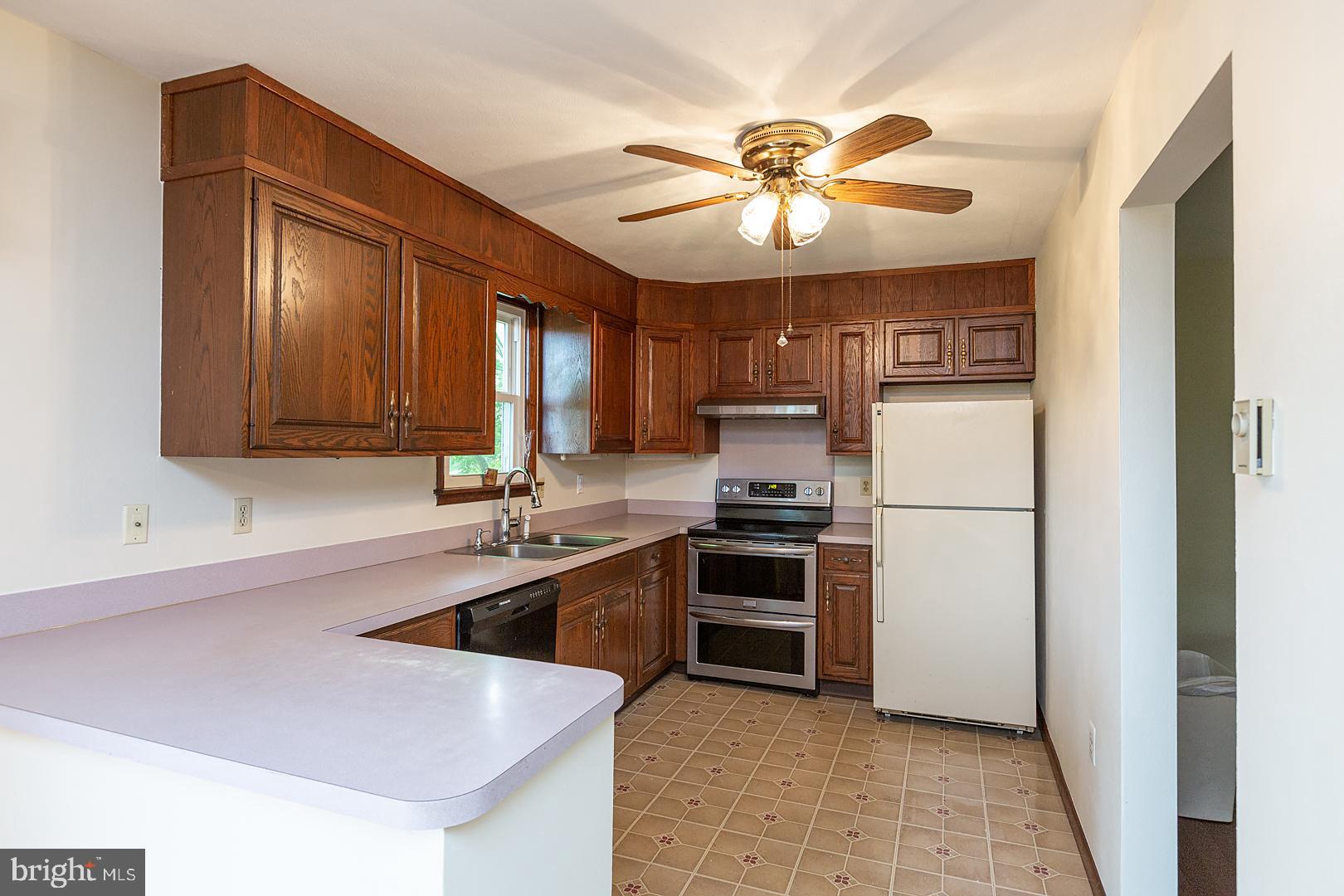 590 Blue Lake Road Denver, PA 17517 - Photo 8 of 75 Kitchen - Refrigerator stays!