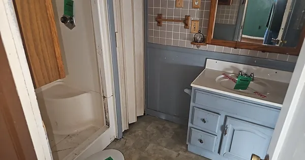 $85,000 | 1208 East Randolph Street, McLeansboro, IL 62859