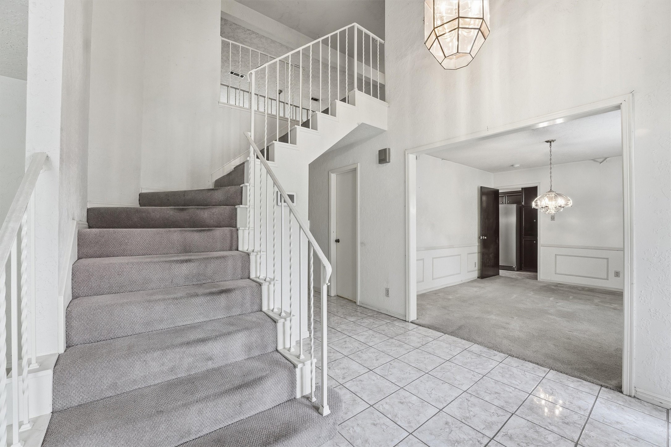 8115 Theisswood Road Spring, TX 77379 - Photo 5 of 36 a view of entryway