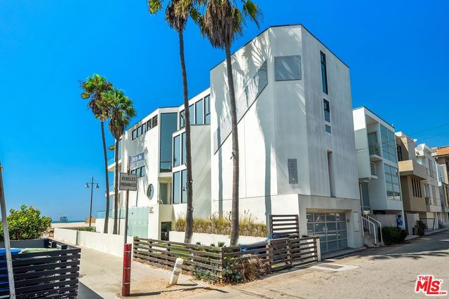 $12,500 | 2319 Ocean Front Walk, Unit 1, Venice, CA 90291
