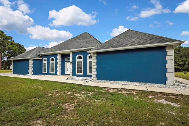 a view of a outdoor space