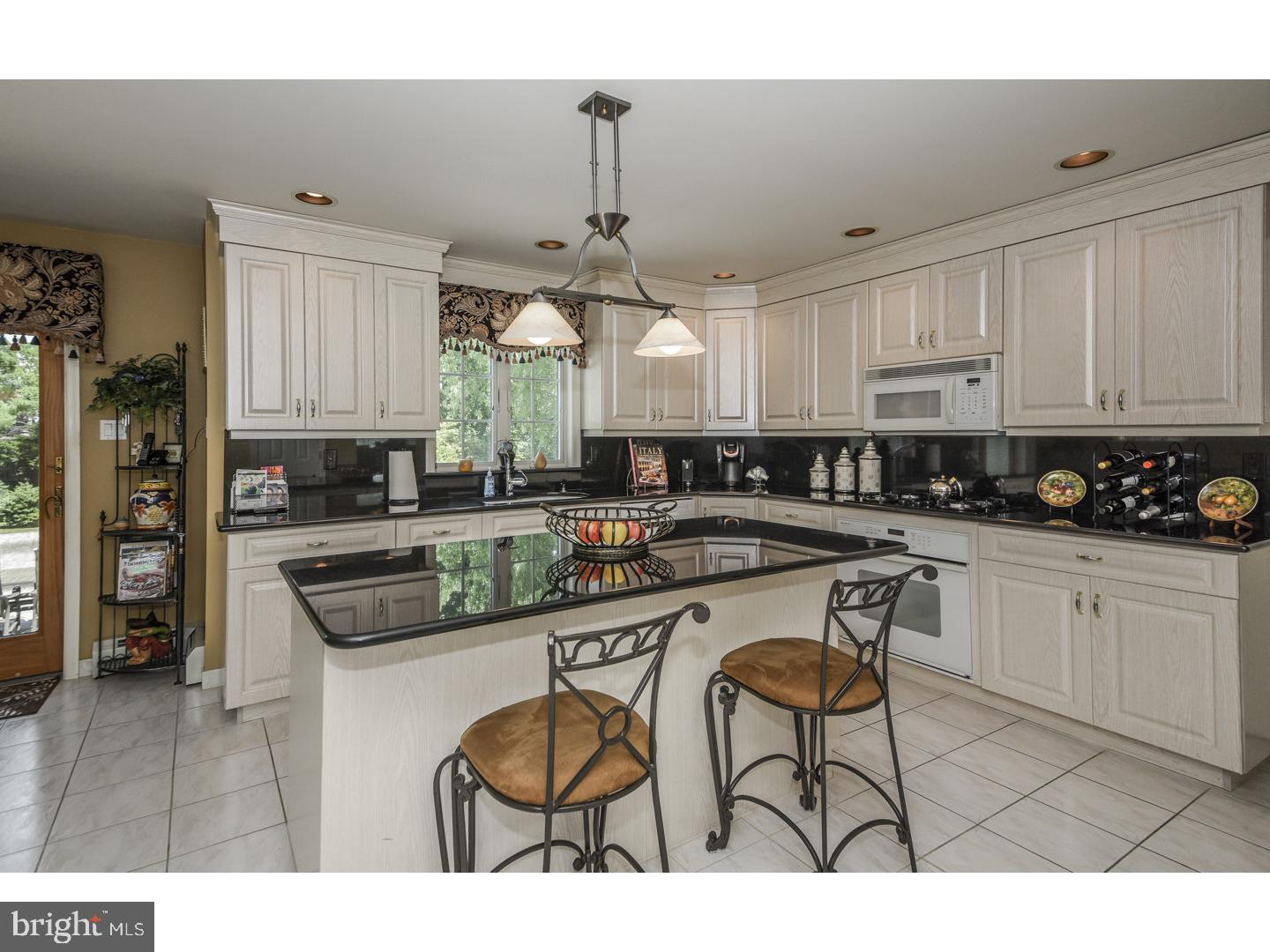 1019 Welsh Road Philadelphia, PA 19115 - Photo 16 of 50