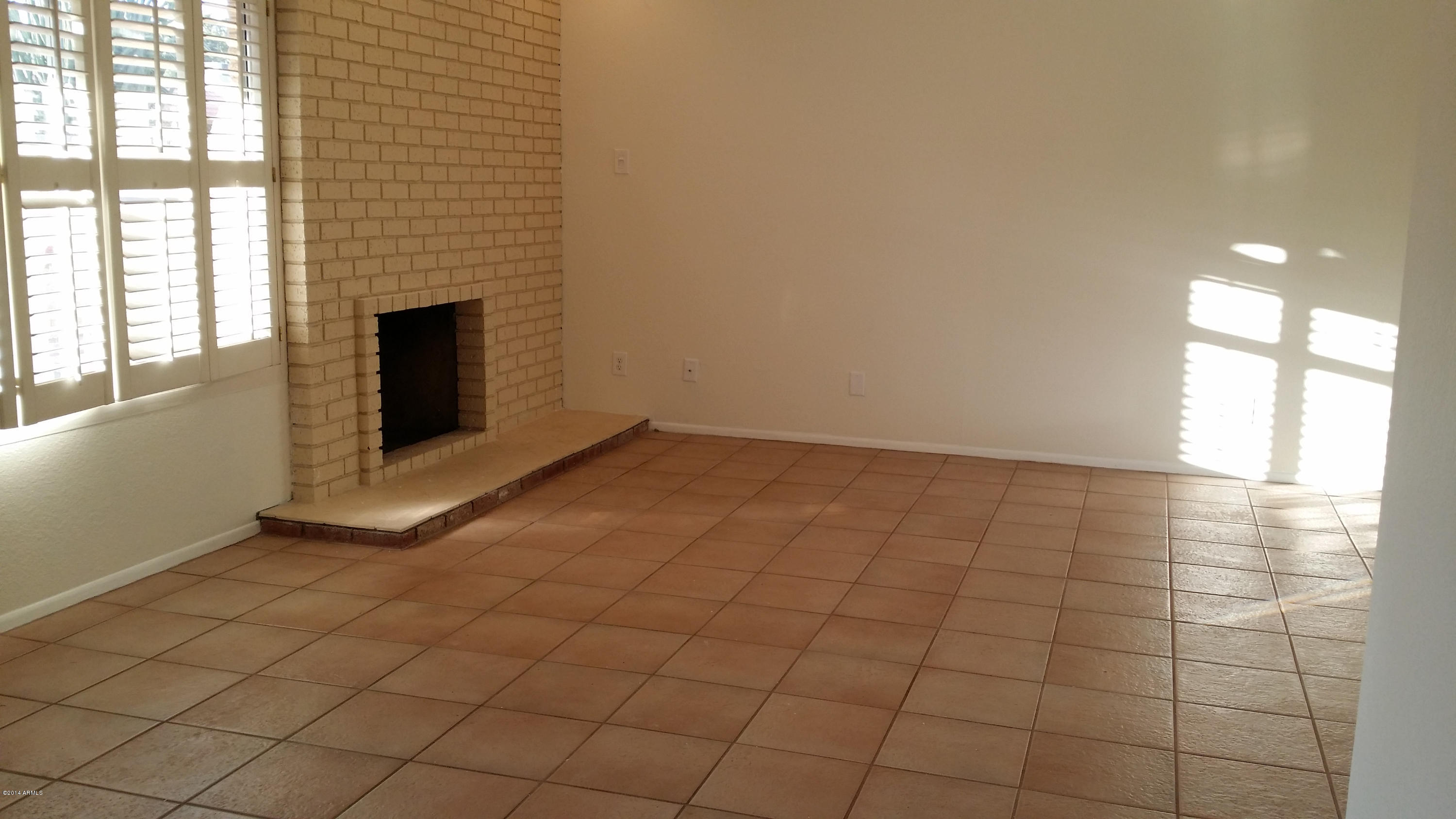11624 South Ki Road Phoenix, AZ 85044 - Photo 11 of 19 Ki family room