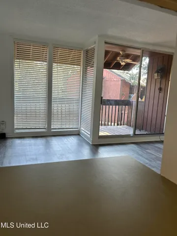 $79,000 | 226 Lakeside Villa, Unit D, Diamondhead, MS 39525