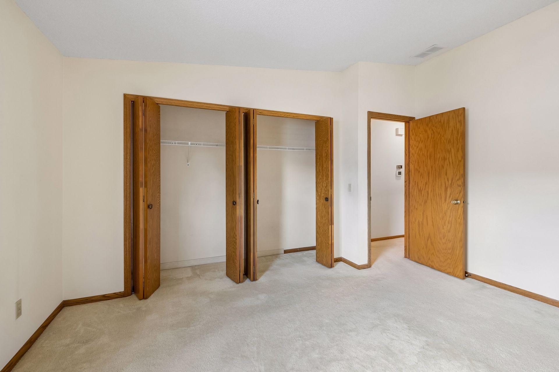 5317 Highpointe Terrace Bloomington, MN 55437 - Photo 18 of 25
