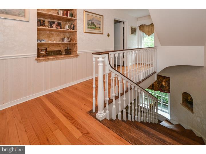 85 Crestline Road Wayne, PA 19087 - Photo 14 of 25 Hallway