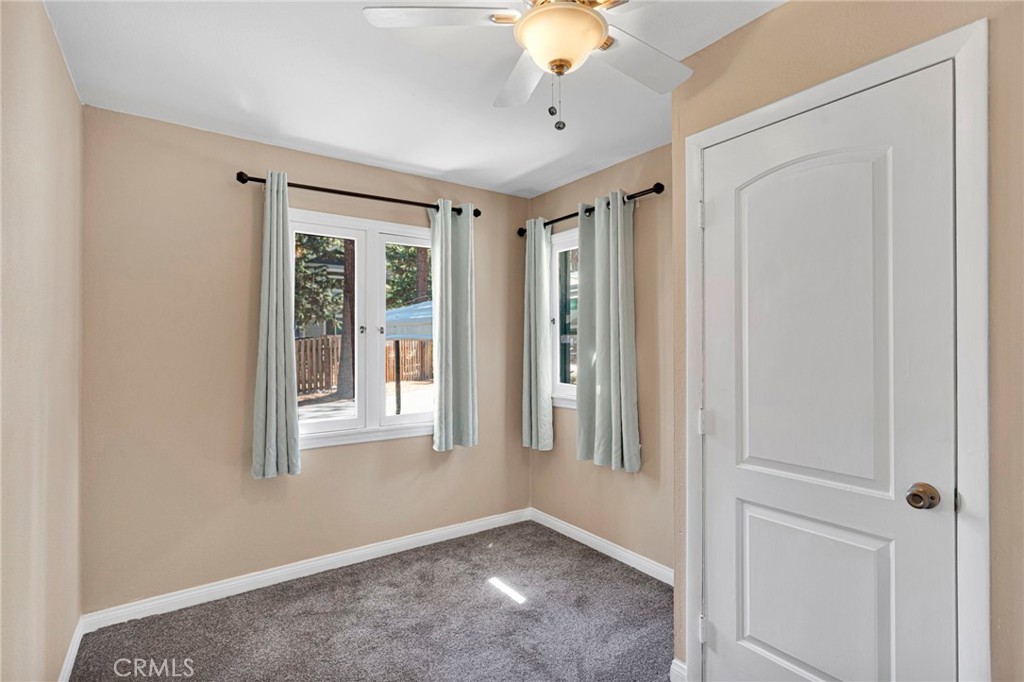 1038 Robin Road Wrightwood, CA 92397 - Photo 20 of 39 Gallery Image 20
