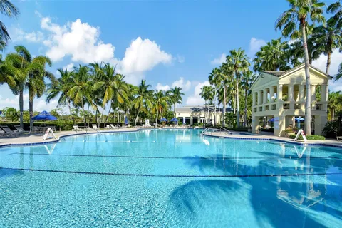 $559,000 | 1579 Briar Oak Drive, Royal Palm Beach, FL 33411