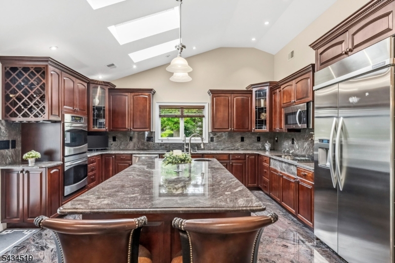19 Fairview Road Clark, NJ 07066 - Photo 17 of 48