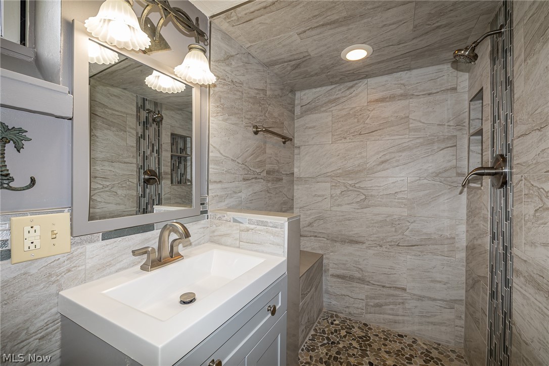 6136 North Canterbury Road Parma, OH 44129 - Photo 29 of 34 Gallery Image 29