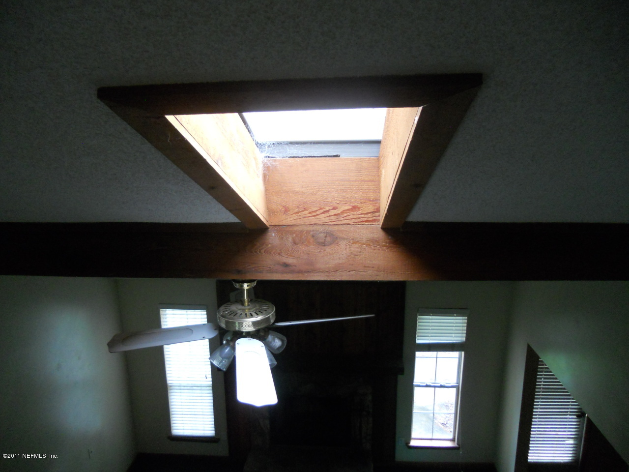 4377 Banks Road Middleburg, FL 32068 - Photo 40 of 55 skylight above living room