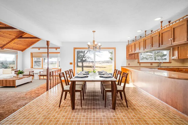 $575,000 | 14114 Airway Drive East, Odessa, WA 99159