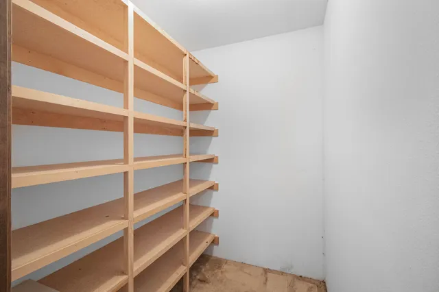 $575,000 | 14114 Airway Drive East, Odessa, WA 99159