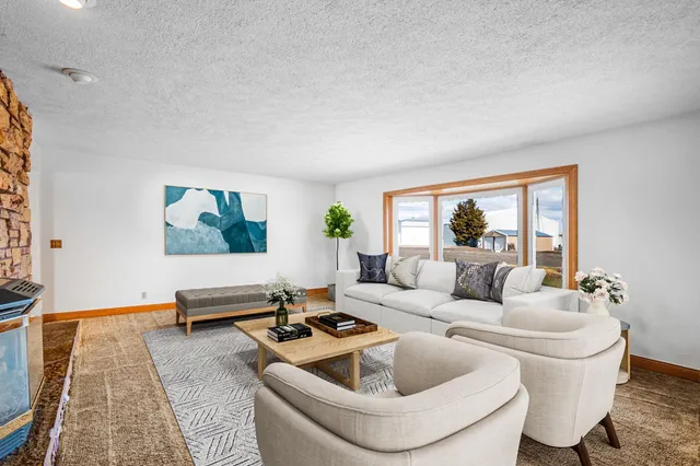 $575,000 | 14114 Airway Drive East, Odessa, WA 99159