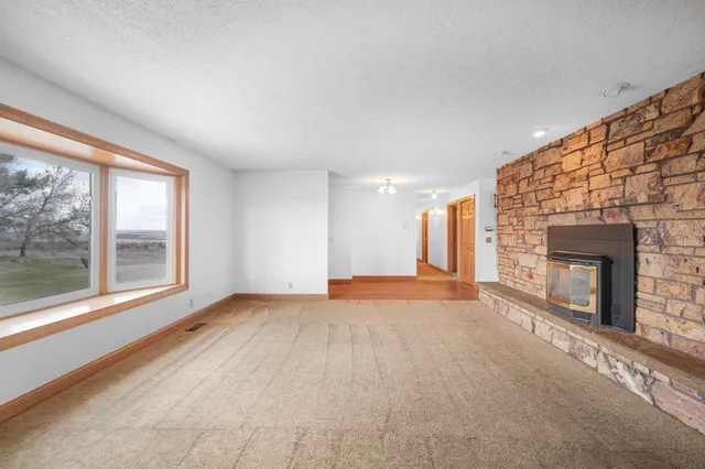 $575,000 | 14114 Airway Drive East, Odessa, WA 99159