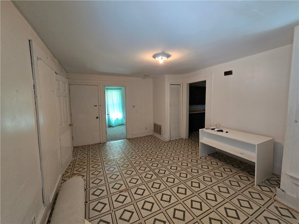 58 Champlain Street Rochester, NY 14608 - Photo 8 of 41