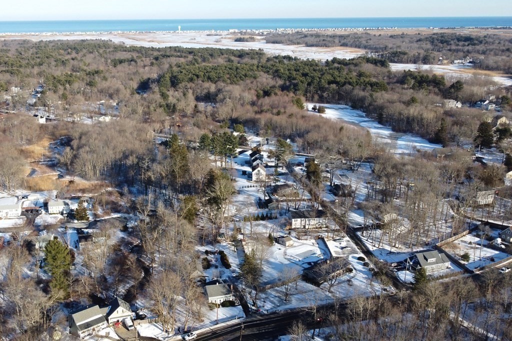 54 Lafayette Road Salisbury, MA 01952 - Photo 28 of 30 an aerial view of multiple house