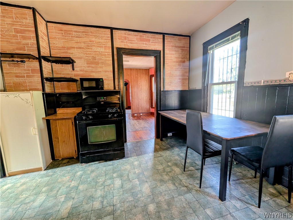 325 Box Avenue Buffalo, NY 14211 - Photo 11 of 25