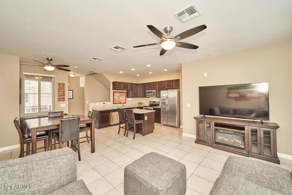 $2,100 | 240 West Juniper Avenue, Unit 1089, Gilbert, AZ 85233