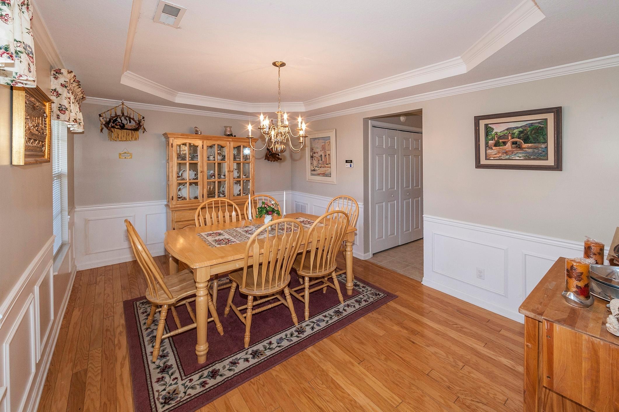 1601 Cheney Road Knoxville, TN 37922 - Photo 4 of 24 Dining Room 1