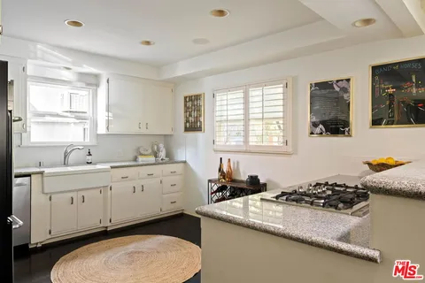 $1,385,000 | 2855 Effie Street, Los Angeles, CA 90026