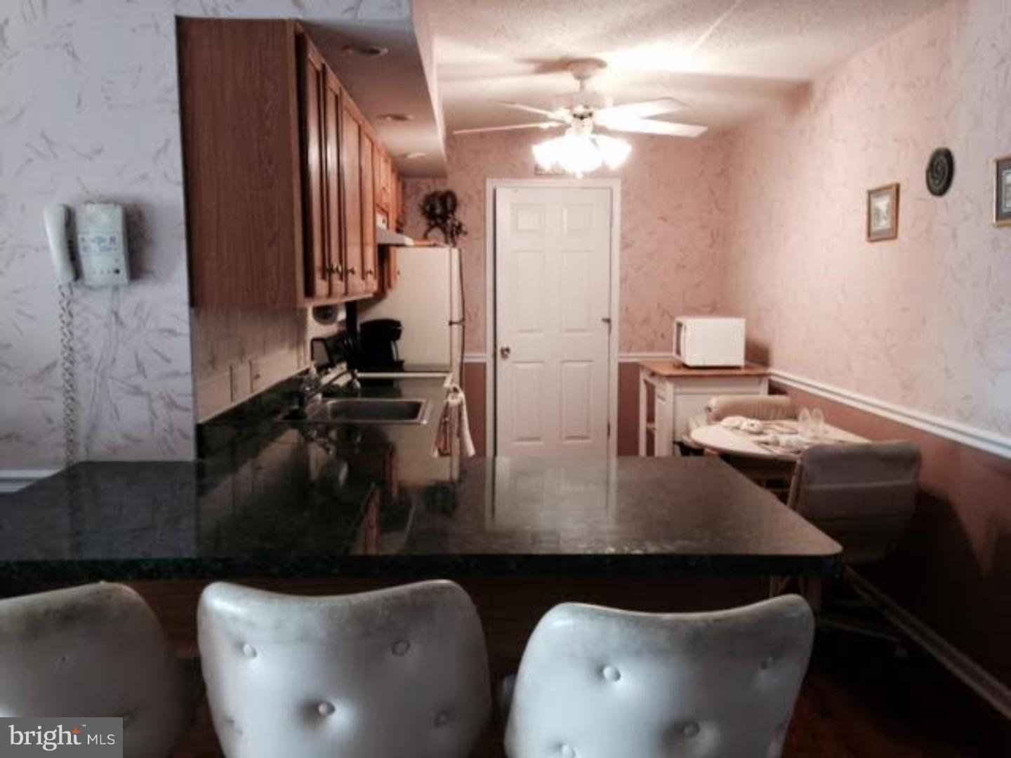 126 Brandon Road Norristown, PA 19403 - Photo 3 of 18 Kitchen