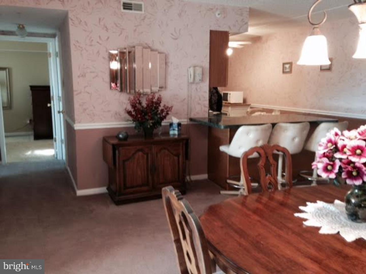 126 Brandon Road Norristown, PA 19403 - Photo 4 of 18 Dining Room